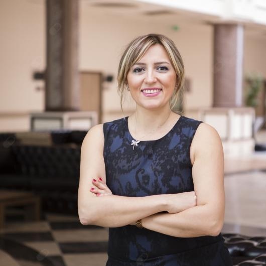 Dr. Esra Çabuk Cömert